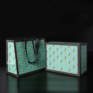 Túi Giấy Màu Đen Sang Trọng Tùy Chỉnh In Logo Đồ Trang Sức Bao Bì Kraft Túi Giấy Mua Sắm Tuyệt Vời CMYK Coated <span class=keywords><strong>Paper</strong></span> 250gsm - Product Image 6