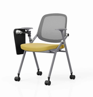 Chaise de conférence pliable avec roulettes pivotantes, design empilable, structure métallique, personnalisable pour bureaux, salles de formation et salles de conférence