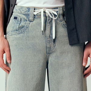 Jean décontracté ample bleu délavé effet neige pour homme, taille haute, coupe droite, collection Printemps-Été 2026 – Nouvelle tendance - Product Image 4