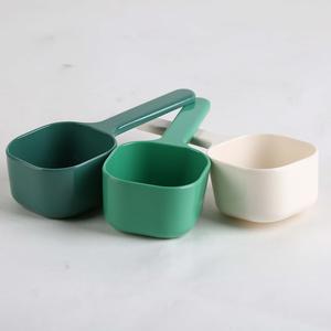 Juego de Cucharas para Comida de Mascotas, Cuadradas, Ligeras, Duraderas, de Plástico de Grado Alimenticio, para Contenedor de Almacenamiento de Comida Seca para Perros y Gatos, Diseño Simple y Sólido - Product Image 1