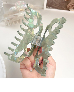 Pinza de Pelo Grande y Elegante con Diseño Hueco de Tiburón, Estilo Europeo Americano para Mujer, Venta al por Mayor - Product Image 3