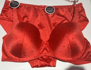 Set di Lingerie Nera da Donna, <span class=keywords><strong>Reggiseno</strong></span> Push-up Senza Cuciture e Slip, Intimo Sexy Imbottito, Traspirante e Morbido per Uso Quotidiano - Product Image 4