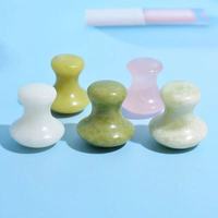 Vert clair fait à la main belle GHM 100% Xiuyan vert Jade champignon pierres chaudes grattage outil de Massage pour les femmes maison Spa