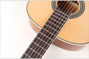 Chitarra Classica Artigianale di Alta Qualità Made in China in Vendita - Product Image 5