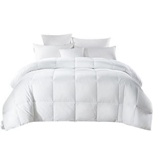 Piumino in Puro Cotone e Piuma d'Oca Bianca per Hotel 5 Stelle, Inserto per Piumone Invernale Singolo o Matrimoniale, Extra Spesso e Caldo - Product Image 5