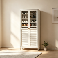 Meuble à chaussures moderne pour entrée, section supérieure en verre visible et armoire inférieure avec volets d'aération, en acier surélevé résistant à l'humidité