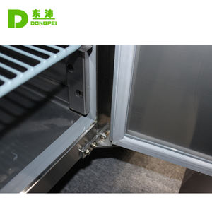 Equipo de Refrigeración Comercial para Catering, Refrigerador de 4 Puertas y 748L de Capacidad, Congeladores Verticales Usados, Refrigerador y Congelador de Dos Puertas - Product Image 5