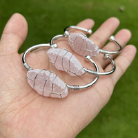 Gelang Manset Kawat Emas Perak Berkualitas Tinggi dengan Batu Kristal Alami Rose Quartz Mentah untuk Wanita dan Gadis