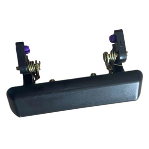 Manija de puerta exterior Suzuki Samurai 8282083000 para reemplazo y reparación, material plástico - Product Image 1