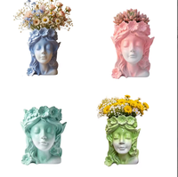 Artisanat créatif en résine écologique peint à la main, ornements de pot de fleurs féeriques, fille méditant, balcon, cour, jardin, Noël