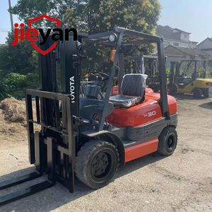 Montacargas <span class=keywords><strong>Toyota</strong></span> Usado Original Japonés, Diésel, 3 Toneladas, en Venta en Dubái - Product Image 4
