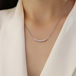 Collar <span class=keywords><strong>de</strong></span> Cadena <span class=keywords><strong>de</strong></span> <span class=keywords><strong>Plata</strong></span> Esterlina con Baño <span class=keywords><strong>de</strong></span> Platino y Eslabones Cubanos, con Colgante <span class=keywords><strong>de</strong></span> Moissanita y Dije <span class=keywords><strong>de</strong></span> Diamante, Diseño 100%REP, para Mujer - Product Image 5