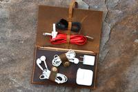 Étui de chargeur en cuir véritable Roll Up Handmade Charger Cable Pouch Organizer Travel Electronics Accessories Storage Bag