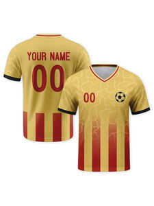 <span class=keywords><strong>Maillot</strong></span> <span class=keywords><strong>de</strong></span> football 2026 100% polyester OEM personnalisé pour équipe <span class=keywords><strong>de</strong></span> club rouge jaune transfert thermique respirant col en V séchage rapide pour fans - Product Image 1