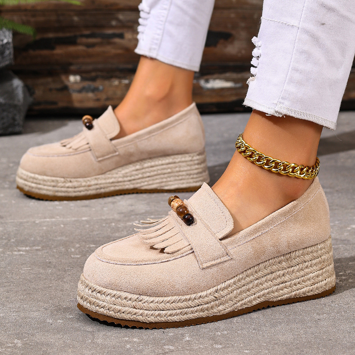 beige