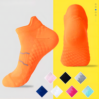 Chaussettes de sport respirantes et rembourrées à compression pour hommes, idéales pour la course et la gym, vente en gros