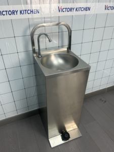 VICTORY Commercial Kitchen Equipment Évier en acier inoxydable de meilleure qualité avec armoire pour hôtels, restaurants, hôpitaux et laboratoires - Product Image 4
