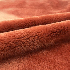 Kingcason 중국 제조업체 퍼지 플러피 100% 폴리에스터 플란넬 플리스 원단 홈 텍스타일용 - Product Image 6