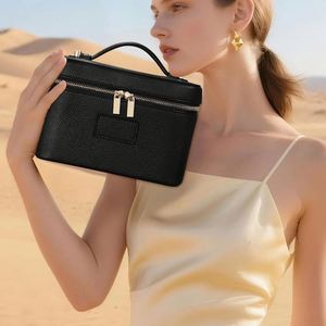 Luxury Pebbled Faux Leather <b>Makeup</b> <b>Case</b> Large Capacity Zippered Toiletry Organizer with Customizable Logo - Product Image 2