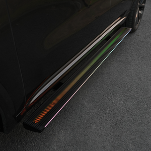 Marchepieds automatiques à LED à éclairage dynamique pour <span class=keywords><strong>Ford</strong></span> F150, Toyota Tacoma, Tundra, GMC Sierra, camionnettes, 300 kg, CE, OEM - Product Image 1