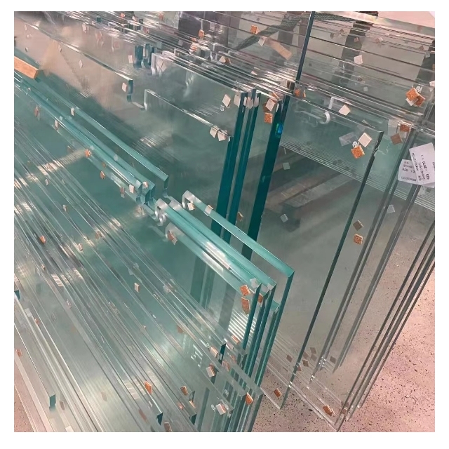 Custom 3-19mm Ultra Clear Low Iron Tempered Safety Building Glass Sheets for Outdoor Kitchen Industrial Usage on Windows Doors