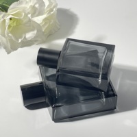 En vente Vaporisateurs en verre Atomiseur de parfum Bouteille d'huile essentielle Boîte d'emballage de cosmétiques Bouteille de parfum en verre 50ml 100ml