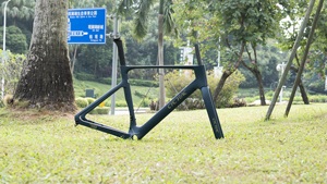 CYCTRAC Nuovissima Bicicletta <span class=keywords><strong>da</strong></span> <span class=keywords><strong>Corsa</strong></span> R18 in Carbonio Leggero con Gruppo Elettrico Wireless a 24 Velocità WheelTop per Adulti - Product Image 5