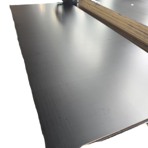 Ventas directas de fábrica antideslizantes 4x8ft 12 15 18mm película de álamo fenólico chapa de madera contrachapada moldura de construcción impermeable E1 - Product Image 1