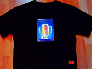 Camiseta con Luces LED Intermitentes Personalizables con Cualquier Diseño/Logotipo/Iluminación. Ideal para Campañas de Marca, Promociones y Eventos. Aumenta la visibilidad - Product Image 5