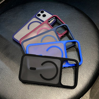 Coque de téléphone portable magnétique antichoc mate translucide avec chargement sans fil pour iPhone 17 Air 16 15 14 13, avec pare-chocs coloré