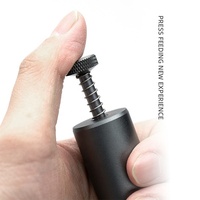 Distributeur de nourriture manuel en alliage d'aluminium pour poissons rouges, betta et carpes - Accessoire d'aquarium de type presse