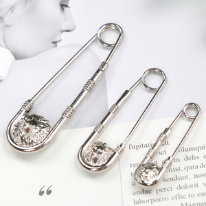 Pin Enamel Gaya Retro Baru, Pin Pengaman DIY untuk Dekorasi, Perhiasan Anime Sederhana - Product Image 4