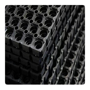 Tapete Antifatiga de Caucho Reciclado Premium con Orificios, Fácil de Limpiar, para Cocina Comercial, Procesamiento de Alimentos y Espacios Húmedos - Product Image 3