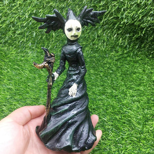 Venta al por mayor de la fábrica de resina estatuas decoración varita bruja - Product Image 3