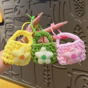 กระเป๋าใส่เหรียญ<span class=keywords><strong>ถัก</strong></span>ลายหมีนุ่มพิเศษทำด้วยมือหูฟังบลูทูธขนาดเล็กน่ารักฝาครอบป้องกัน<span class=keywords><strong>พวง</strong></span><span class=keywords><strong>กุญแจ</strong></span>ขนาดเล็กจี้ขายส่ง - Product Image 3