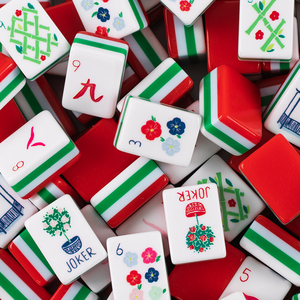 Mahjong Americano Rojo, Moderno y de Lujo, Acrílico de Cuatro Capas, Combinación de Colores, Mini, Portátil, para Viajes y el Hogar, con Dados Gratis - Product Image 1