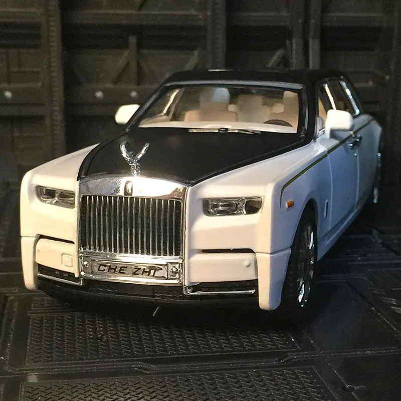 Star Roof Phantom car multi-joint mobile casting alloy model 1; 24 modelli di giocattoli per auto classici simulano le auto