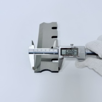 Lames de broyeur personnalisées, couteaux de déchiqueteuse OEM pour les machines de recyclage du plastique, du bois et du caoutchouc