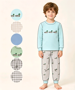 Conjunto de Ropa Deportiva de 2 Piezas para Niño, Diseño Personalizado de Patos Mallard, 95% Algodón, 5% Elastano, Ropa para Hermanos - Product Image 1