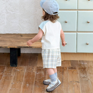 Nouvel ensemble deux pièces été 2026 pour bébé garçon, style coréen et occidental, en pur coton léger, avec short à carreaux et motif dessin animé - Product Image 4