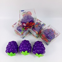 Druivencluster Knijp-speeltje, Langzaam opkomende TPR-blok gevulde fidget toy, Realistisch fruitvormig stressverlichtend cadeau