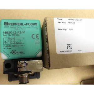 Capteur de proximité Pepperl+Fuchs NBB20-L2-A2-V1 10-30VDC 200mA Classe 2 Fabriqué au Vietnam - Product Image 1