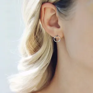 स्टेनलेस स्टील कान की बाली फैशन ठीक स्टेनलेस स्टील संवर्धन महिलाओं के उत्पादों के लिए फांसी कान की बाली स्टेनलेस स्टील कान की बाली