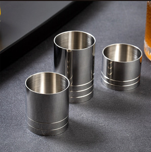 Vaso Medidor de Metal de 25ml, 35ml, 50ml con Línea de Medición y Diseño Decorativo, Vaso de Acero Inoxidable Cilíndrico Recto para Medir Vino en <span class=keywords><strong>Onzas</strong></span> - Product Image 2