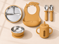 Ensemble d'alimentation pour bébé en acier inoxydable sans BPA, personnalisable OEM/ODM, avec bavoirs, bols, cuillères et assiettes en silicone de qualité alimentaire pour enfants