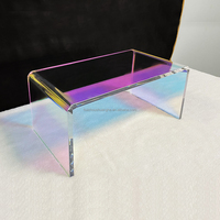 Mobilier moderne d'hôtel de luxe Table d'angle à thé arc-en-ciel en acrylique Table basse multifonctionnelle transparente pour chambre à coucher et salon