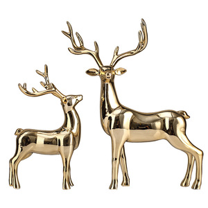 Juego de 2 Figuras de Ciervo Chapadas en Oro, Decoración Contemporánea para Sala de Estar, Adorno Navideño de Resina Sintética - Product Image 5