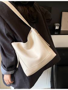 Nouvel arrivage d'usine Sac seau pour femmes de grande capacité Designer Sac de luxe en cuir souple Le sac à bandoulière pour femmes le plus vendu - Product Image 5