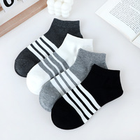 Chaussettes de sport personnalisées à la cheville, style uni noir et blanc, en coton thermique, pour femme, usage quotidien et sportif