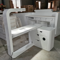 Table de salon blanche Nial, table de manucure moderne avec équipement de salon LED pour bar à ongles